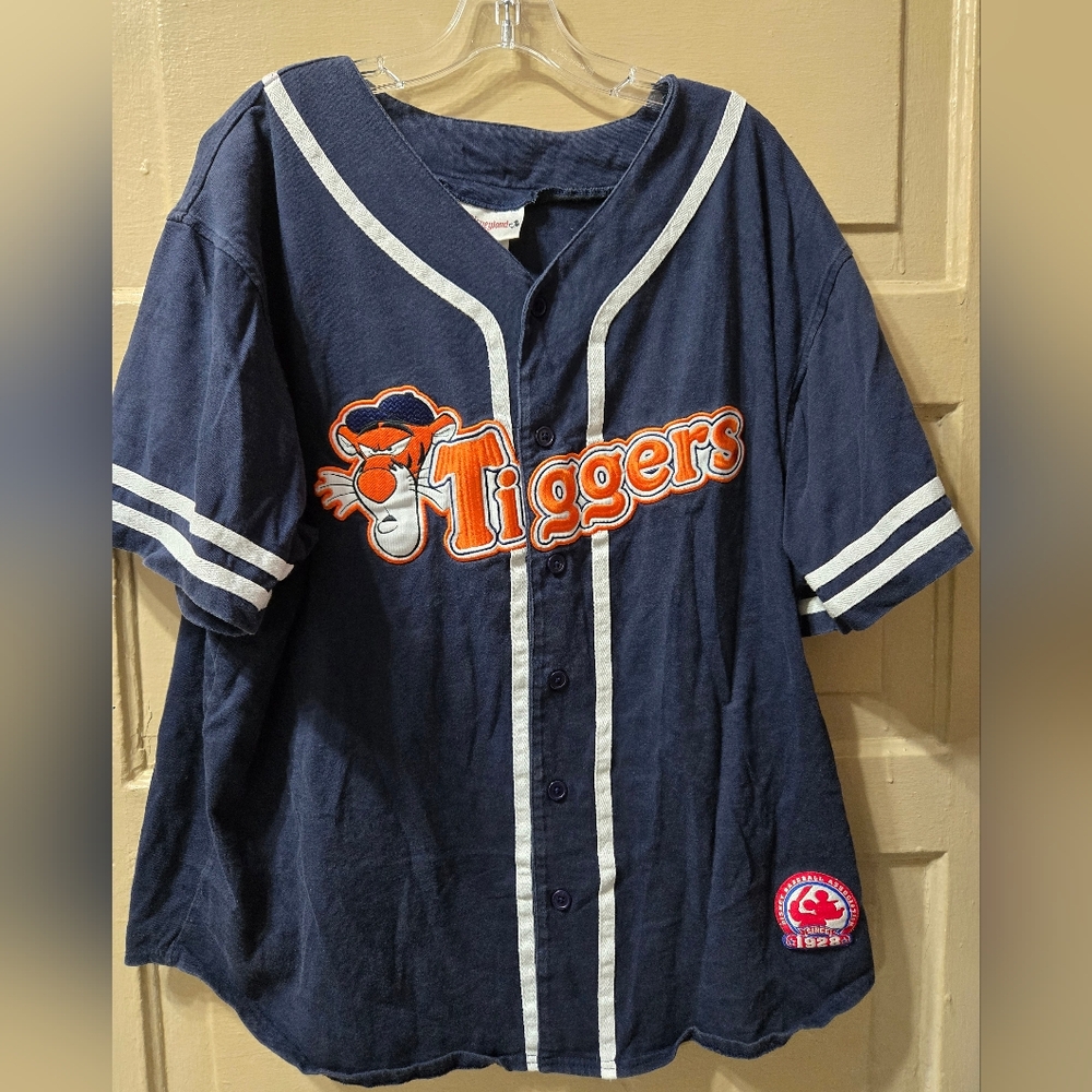 DisneyLand Vintage Tigger Graphic Button Front Baseball Short Sleeve Jersey